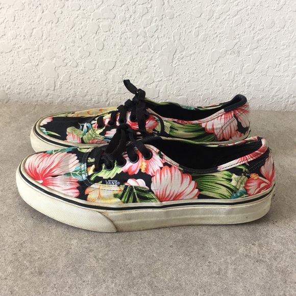 Vans Shoes | Women Vans Classic Exotic Flowers Shoes 7, 7.5 | Color: Black | Size: 7 | Truereal20's Closet
